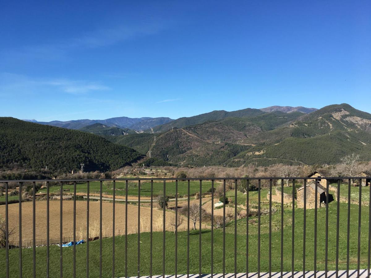 Apartamentos Bajo Pena Apartamentos Sanlorien El Pueyo de Araguás Buitenkant foto